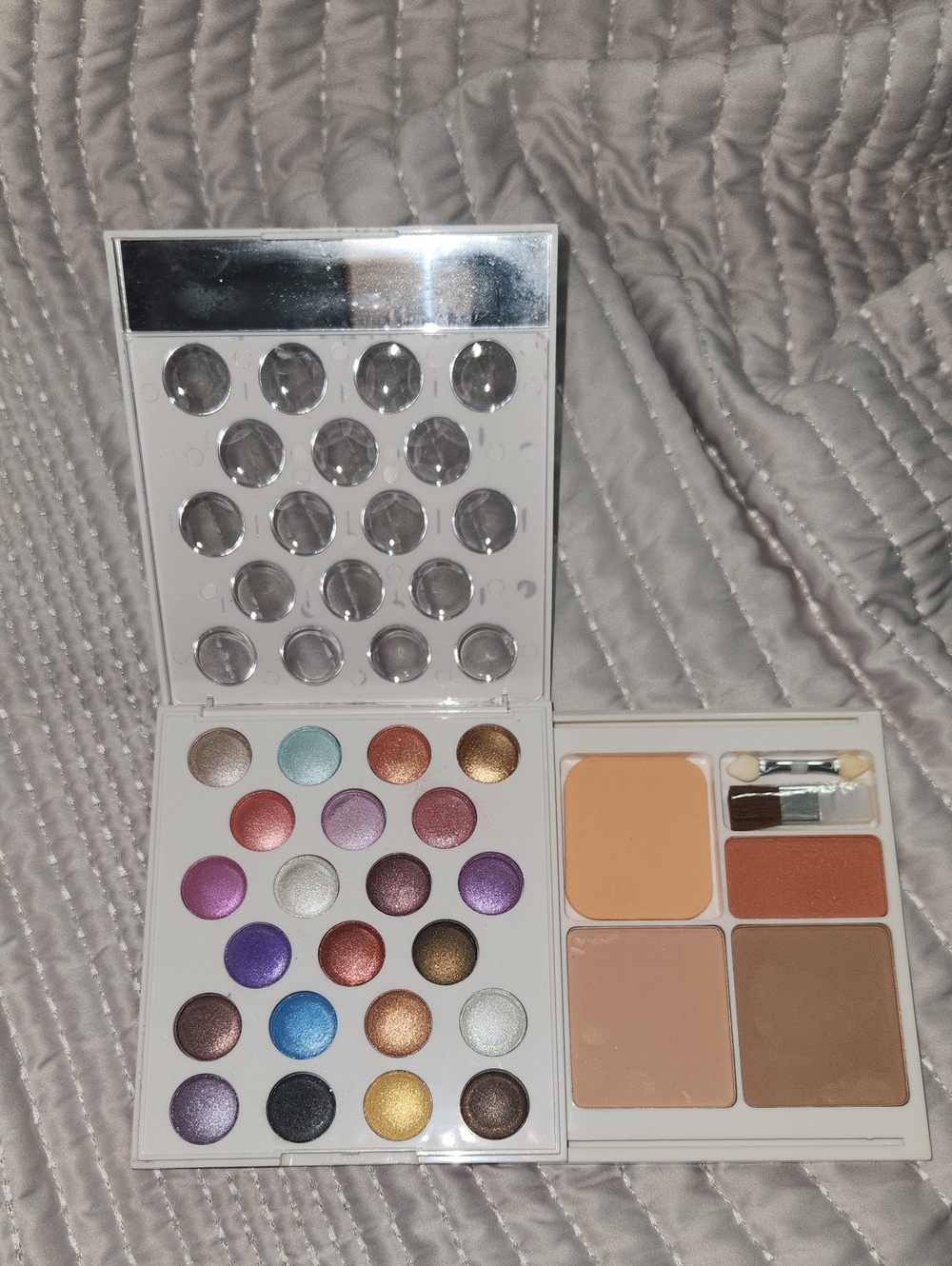 Multi-Colored Women's Eyeshadow & Face Palette - Neutral & Shimmer Shades